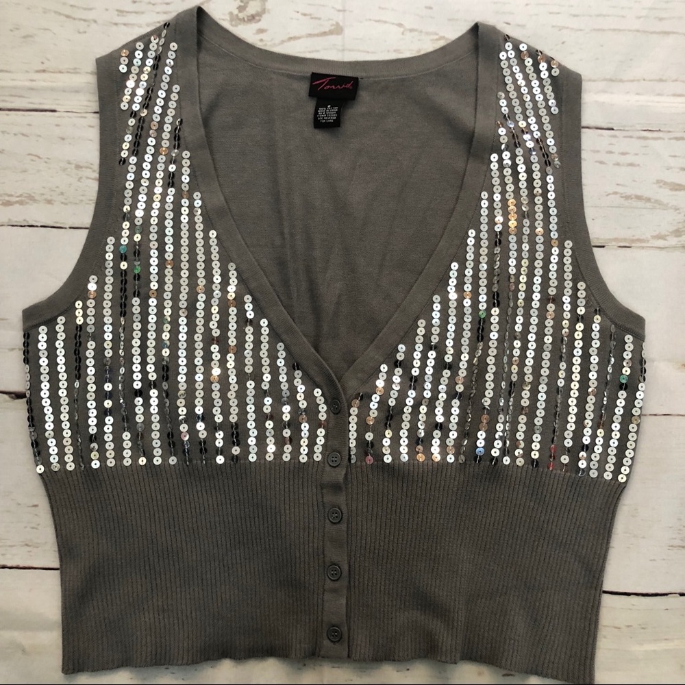 🦋 Torrid sequined Vest sz 2